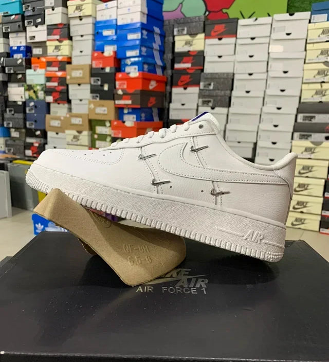 AF1