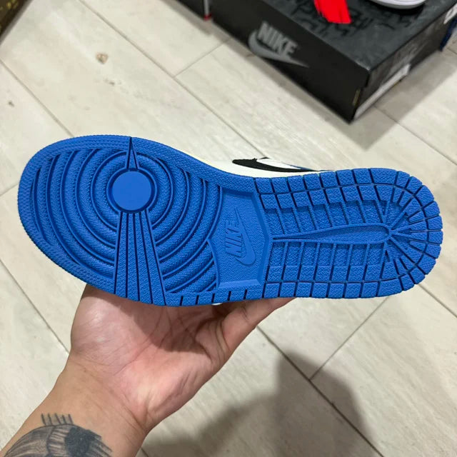 AJ1 Travis Fragment