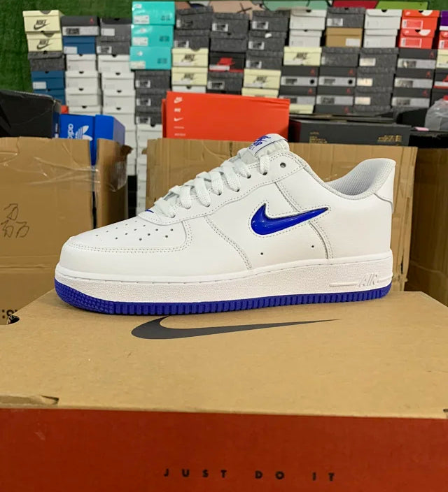 AF1