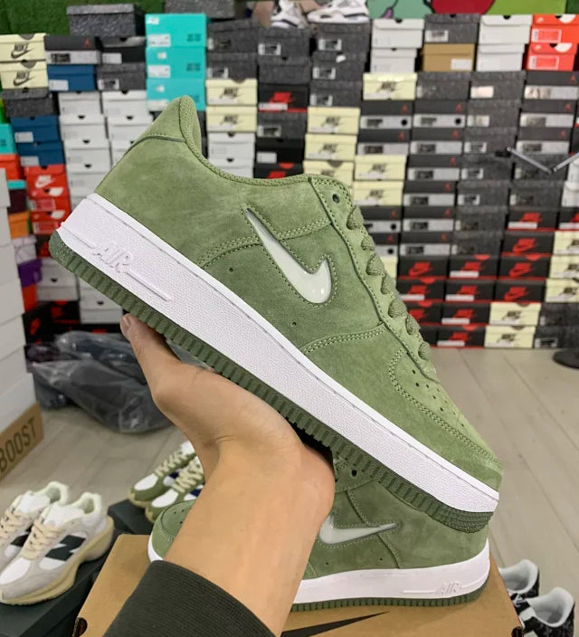 AF1