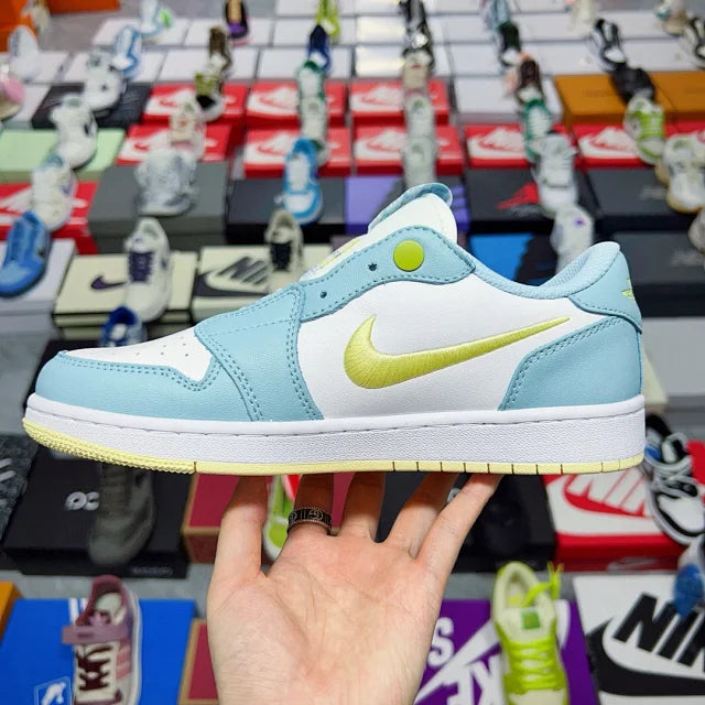AJ1 Low Slip WMNS NRG Guava Ice