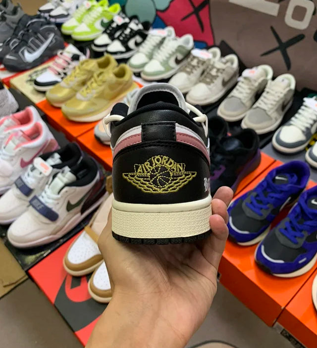 AJ1 Low