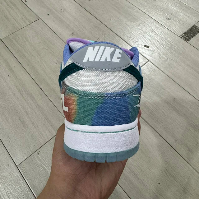 Futura Laboratories x Nike Dunk SB