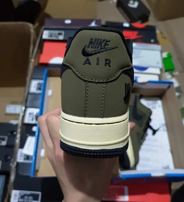 AF1
