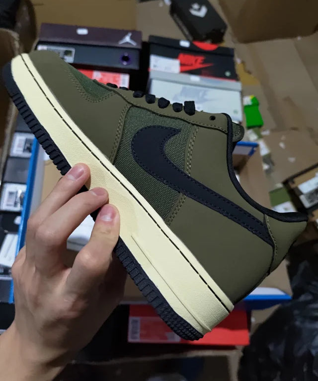 AF1